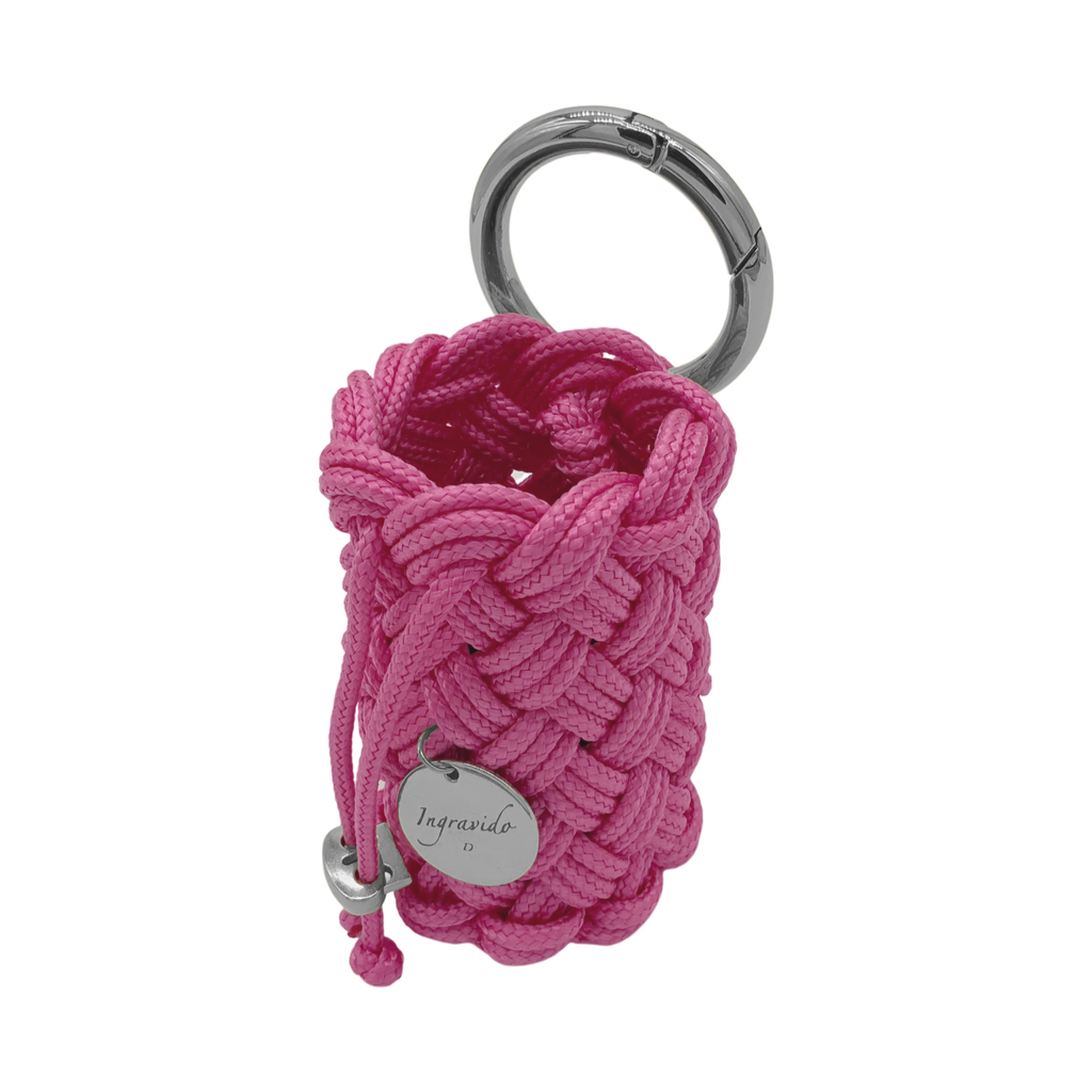 007 pink rosa silber Leckerlilbeutel Belohnung Hund  handmade handgemacht paracord geflochten leicht vegan ingravido hanstedt online shop fuer Hundezubehoer